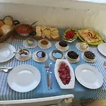 Alacati Frida Otel Çeşme