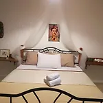 Alacati Frida Çeşme
