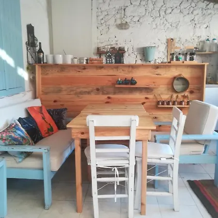 מלון Alacati Frida